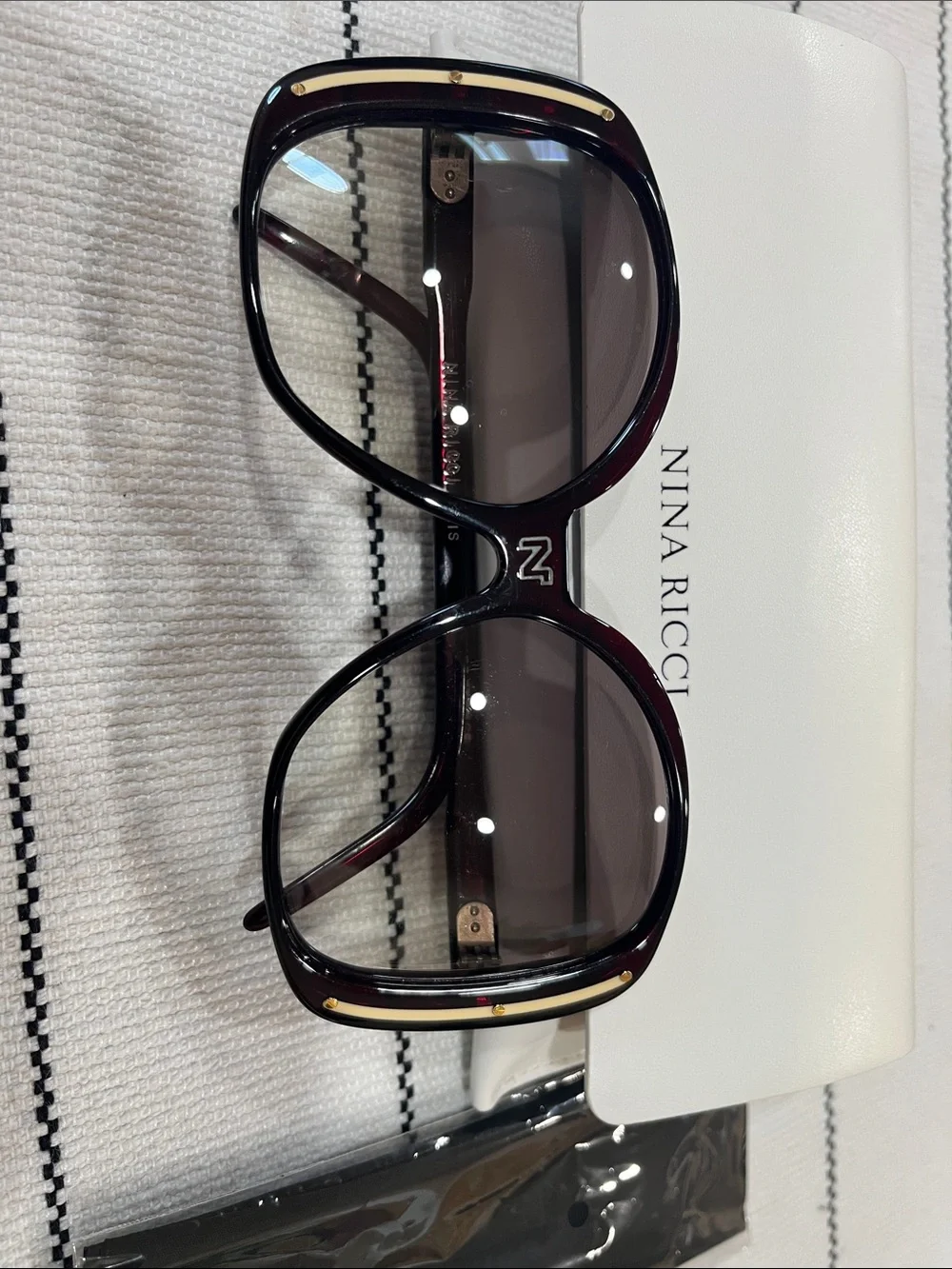 Nina Ricci Oversized Tortoiseshell Sunglasses with Brown Gradient Lenses